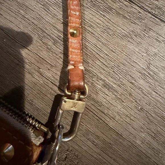 LOUIS VUITTON MURIKAMI Multicolor Designer Women's Bag - Picture 4 of 12